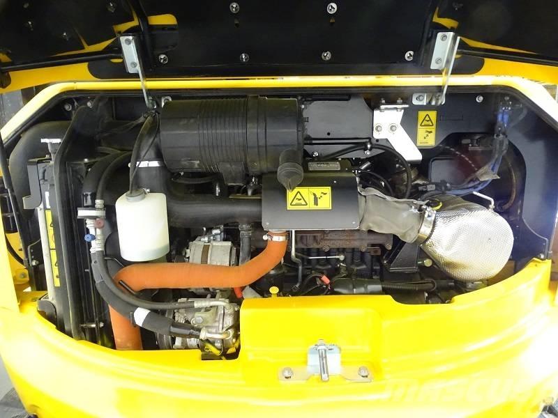 JCB 90 Z-2 Közepes (midi) kotrók 7 t - 12 t