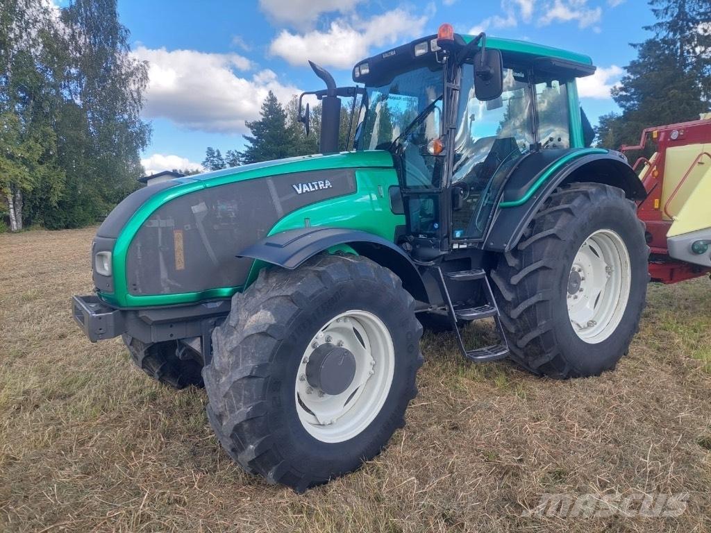 Valtra T 171 H Traktorok
