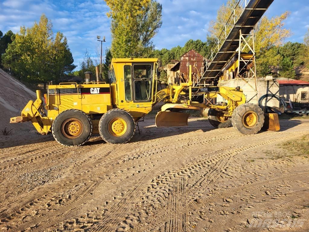 CAT 140 H II Gréderek