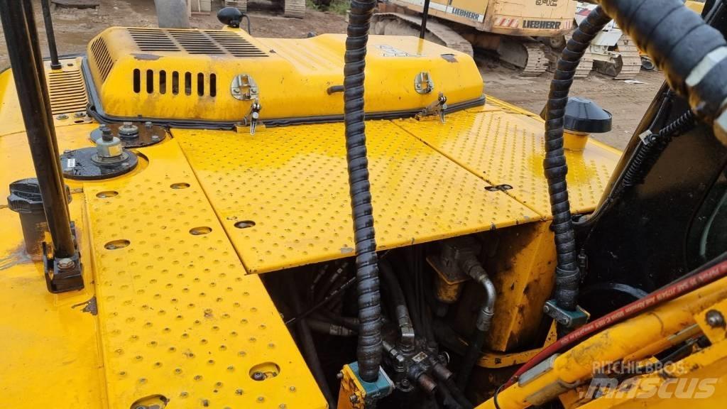 JCB JS 220 LC Lánctalpas kotrók