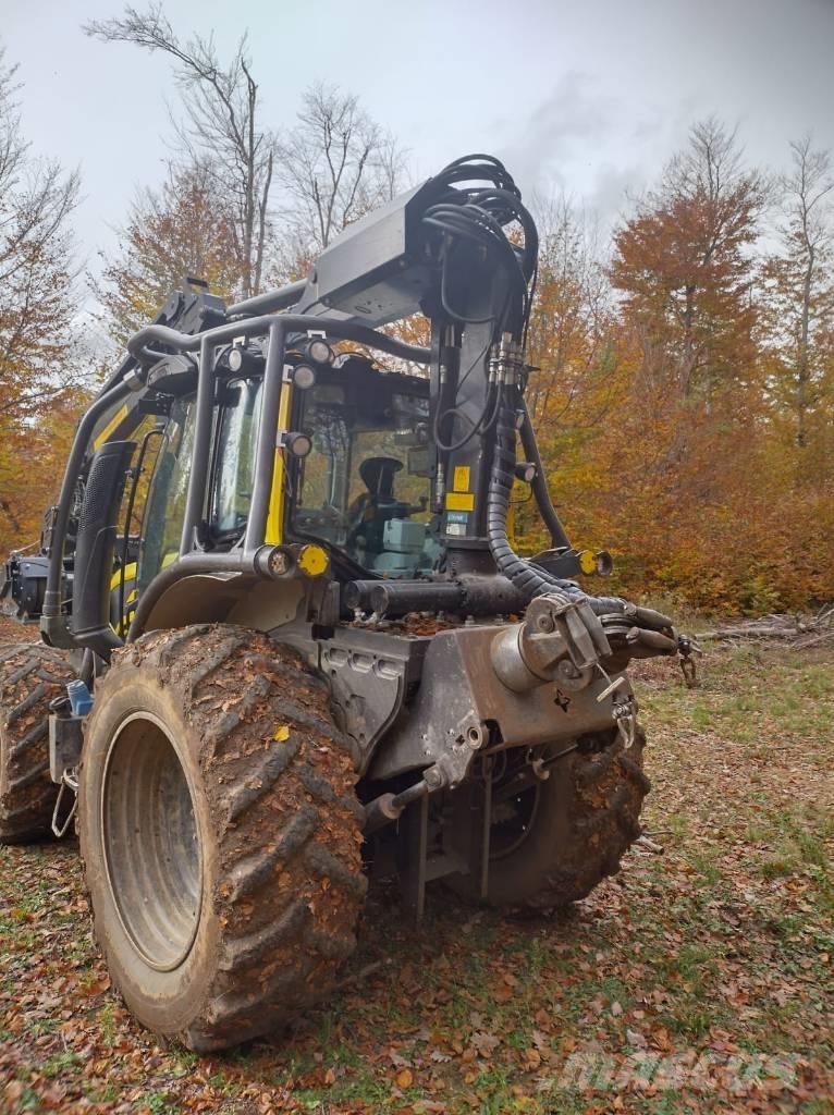 Valtra N 153 forst Erdészeti traktorok