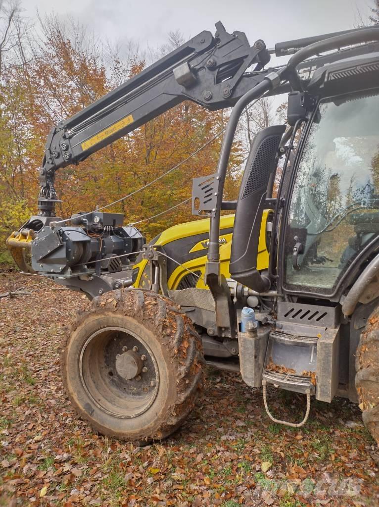 Valtra N 153 forst Erdészeti traktorok