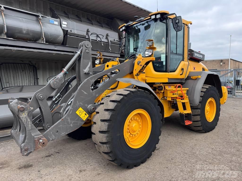 Volvo L90H Gumikerekes homlokrakodók