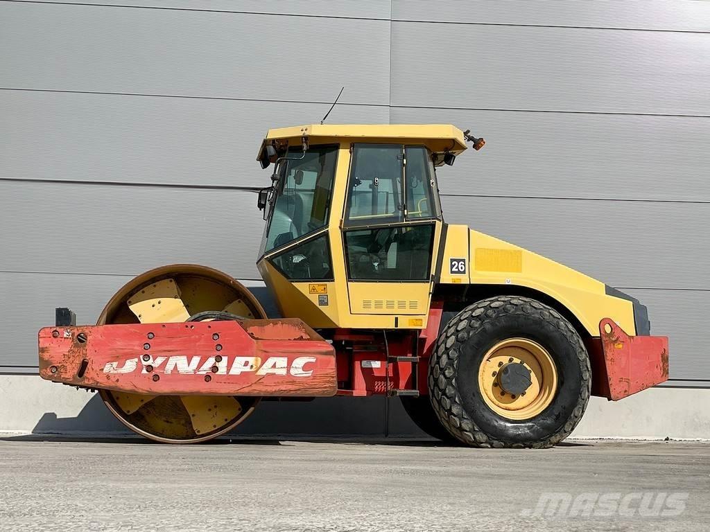 Dynapac CA302D Egydobos hengerek