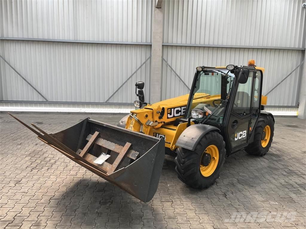 JCB 525-60 Hi Viz Teleszkópos mezőgazdasági rakodók