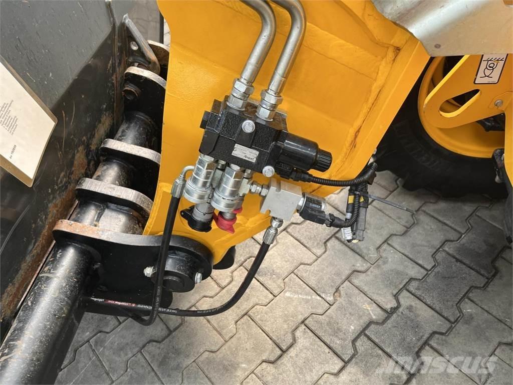 JCB 525-60 Hi Viz Teleszkópos mezőgazdasági rakodók