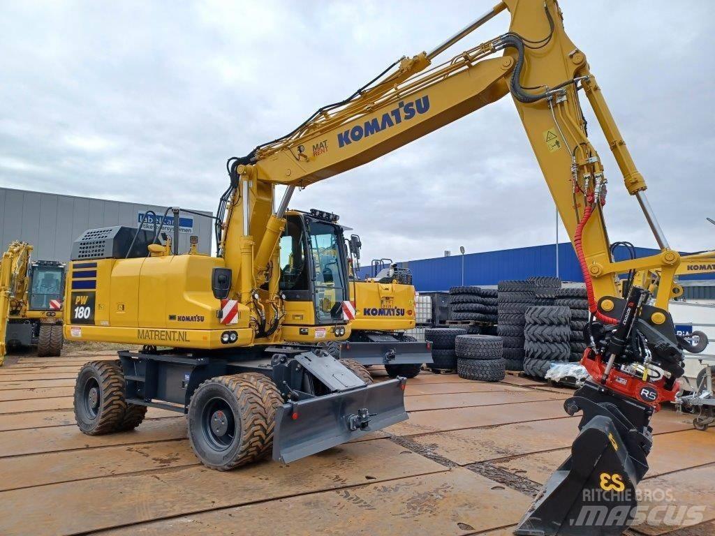 Komatsu PW180-11E0 Gumikerekes kotrók