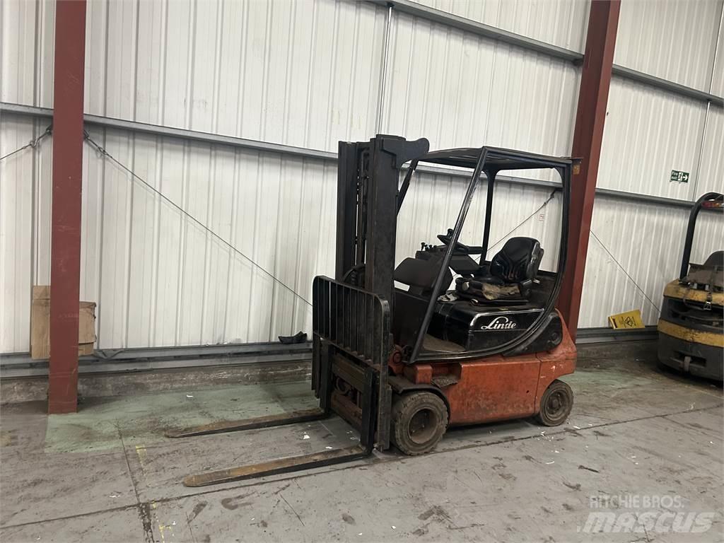 Linde E18P-02 Elektromos targoncák