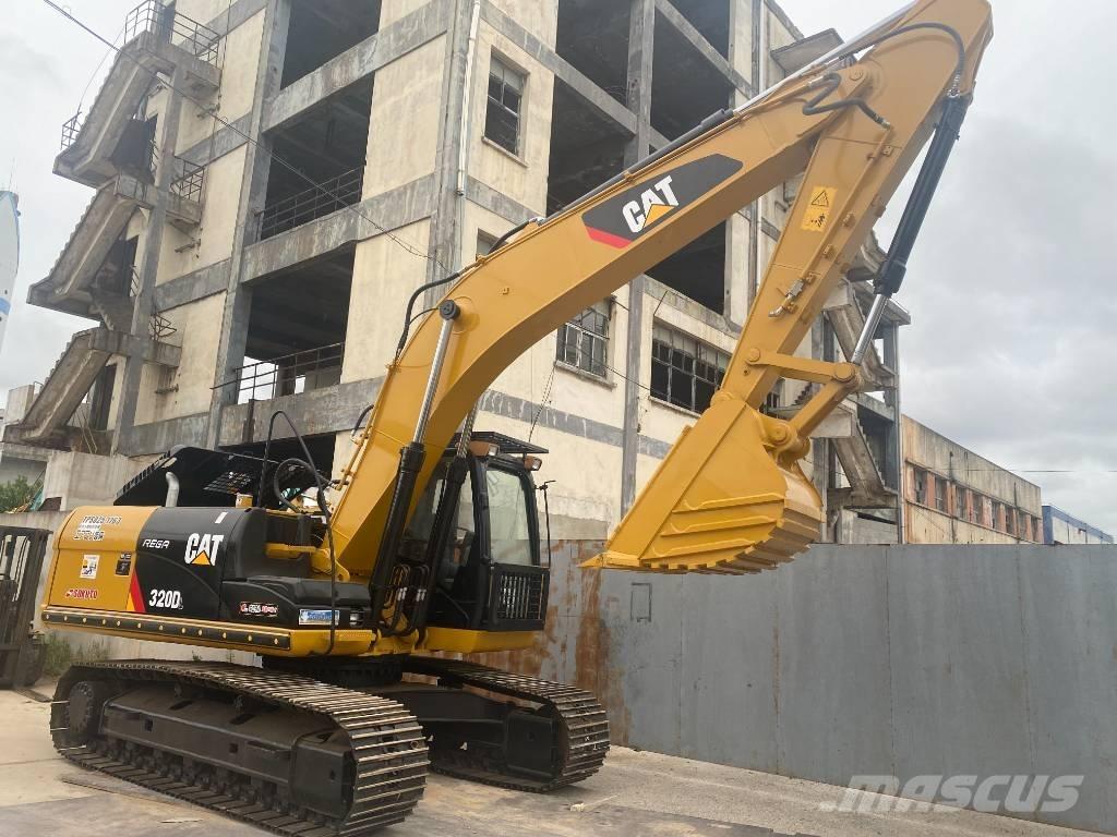 CAT 320 D Lánctalpas kotrók