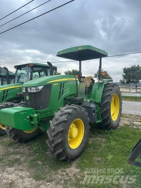 John Deere 6120 E Traktorok