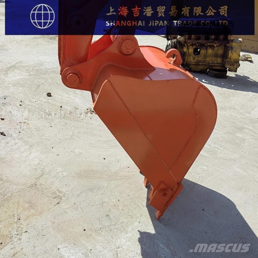 Doosan DH 80 Közepes (midi) kotrók 7 t - 12 t