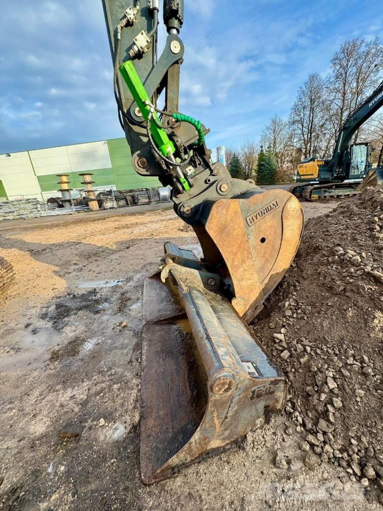 Hyundai HX 220 AL Lánctalpas kotrók