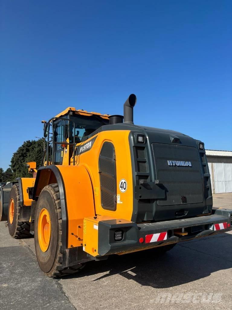 Hyundai HL 970 A Gumikerekes homlokrakodók