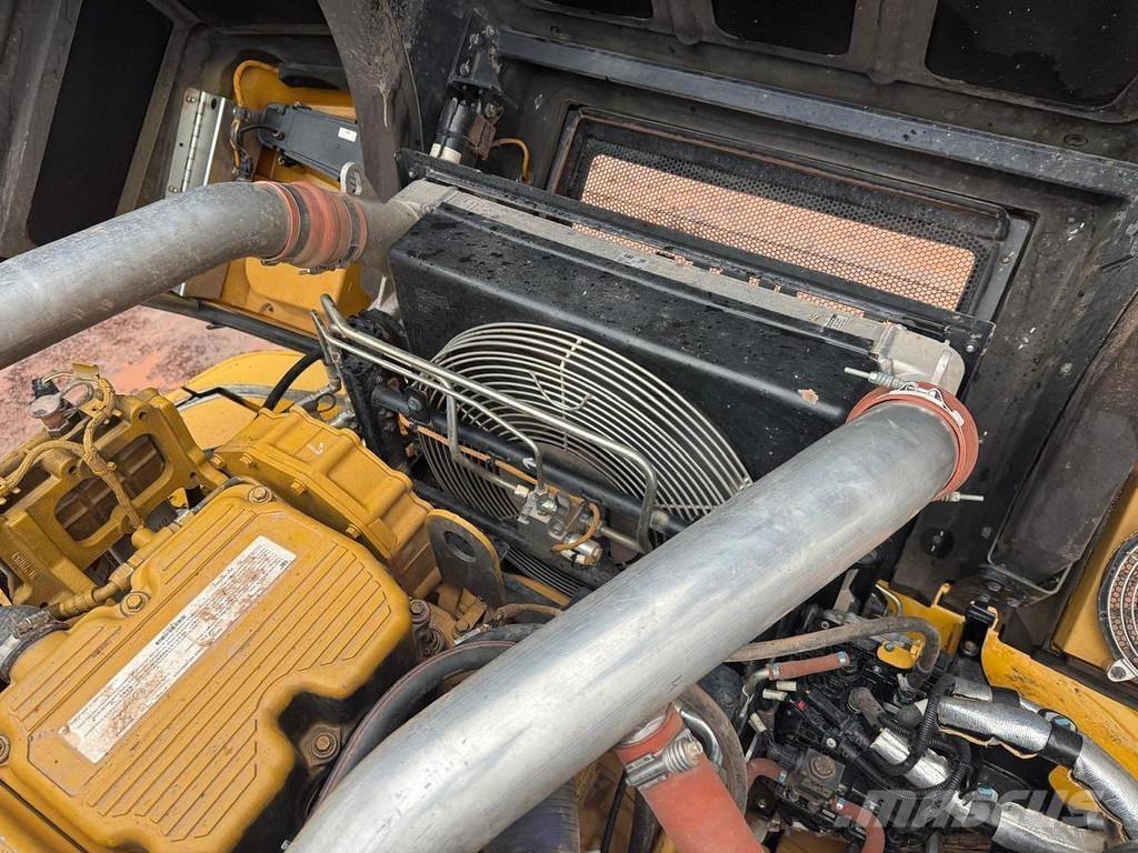 CAT 745C Haszongépek