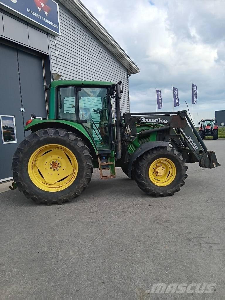 John Deere 6220 Traktorok