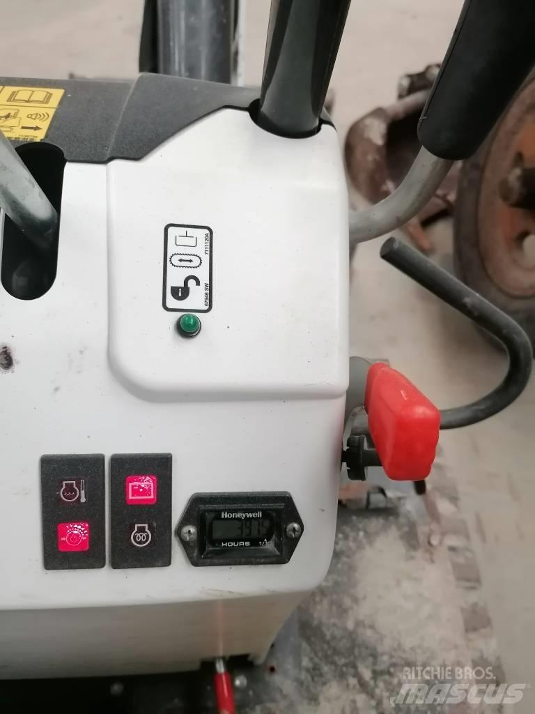 Bobcat E10Z Mini kotrók < 7t