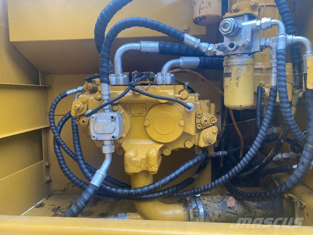 CAT 320 C L Lánctalpas kotrók