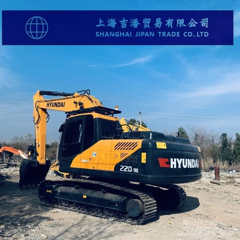 Hyundai R220 Lánctalpas kotrók