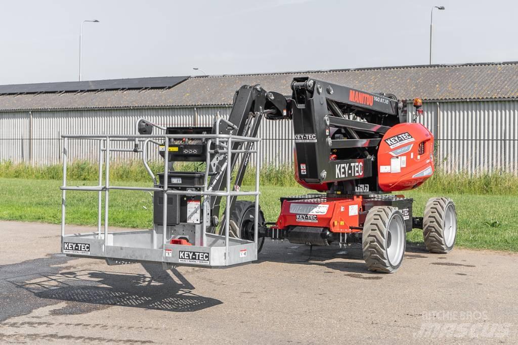 Manitou 160 ATJ e Karos emelők