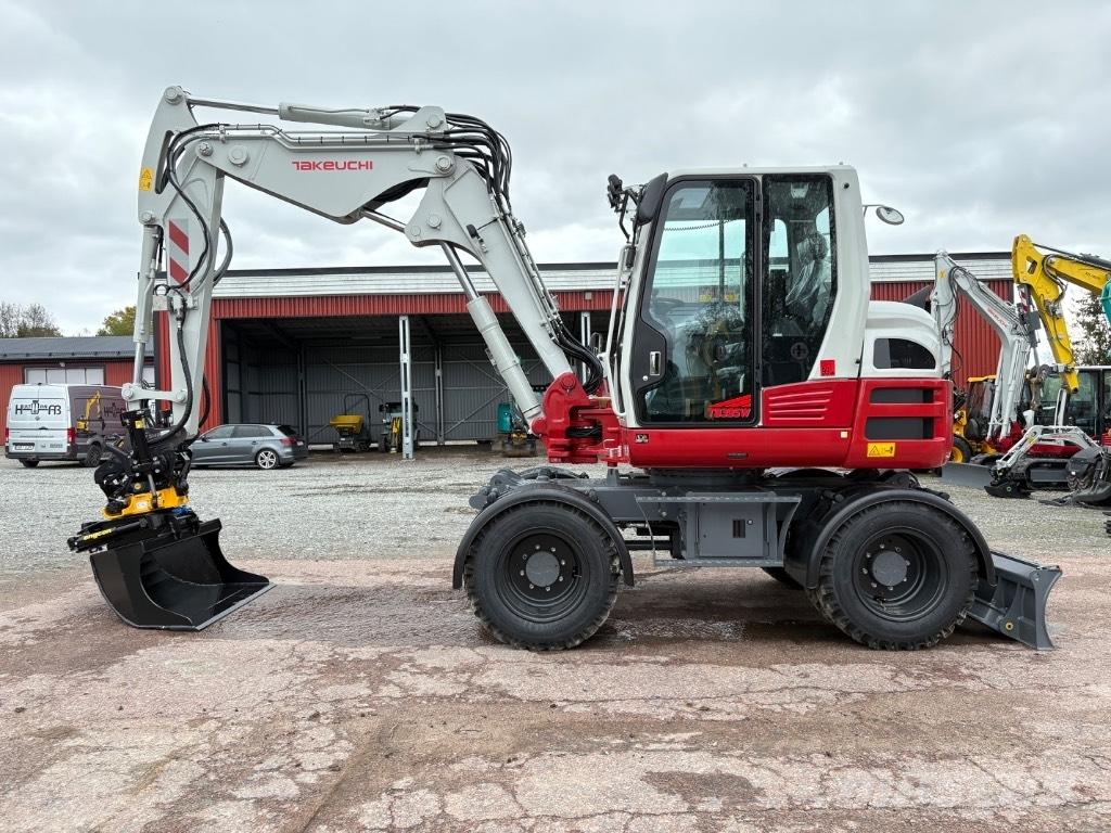 Takeuchi TB395W Gumikerekes kotrók