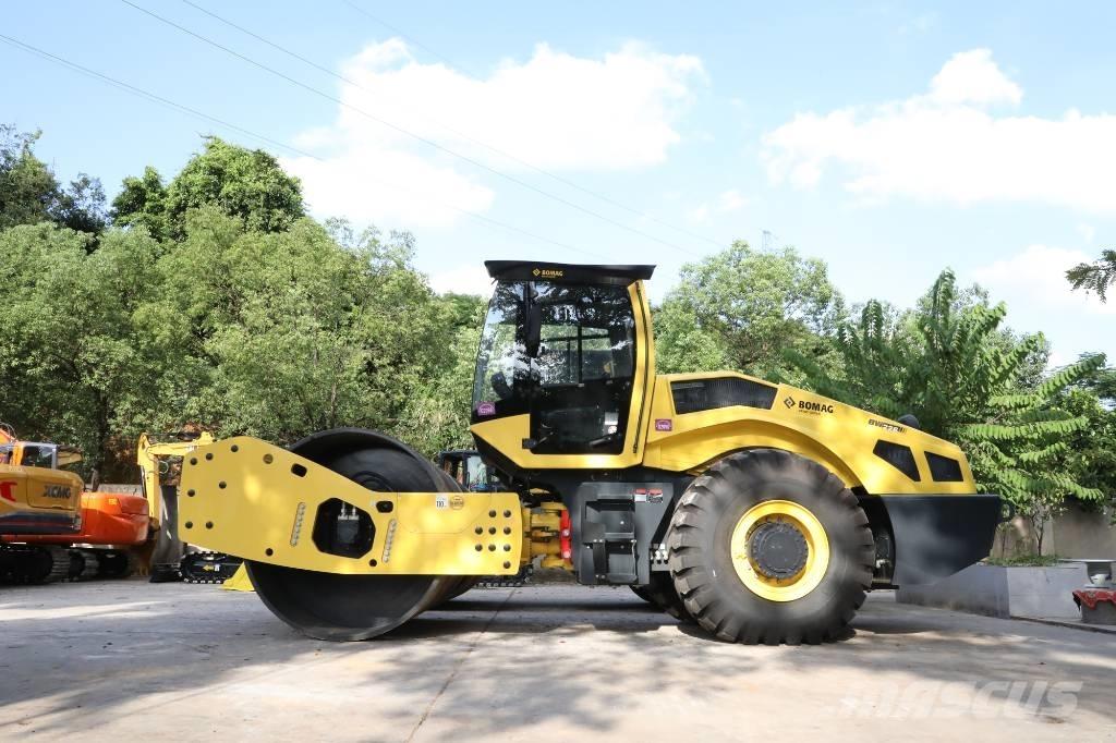 Bomag BW 226 BVC-5 Ikerdobos hengerek