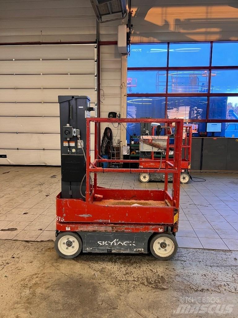 SkyJack SJ 16 Személyemelők