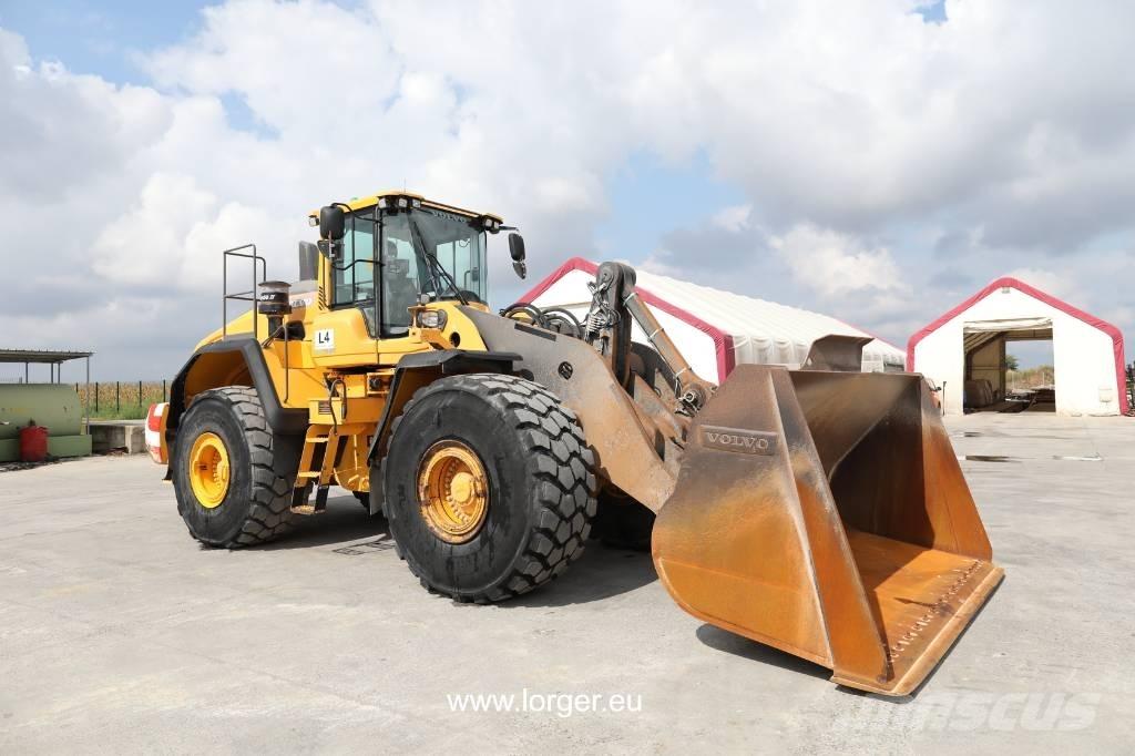 Volvo L 220 H Gumikerekes homlokrakodók