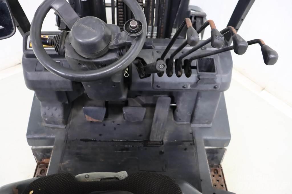 Nissan U1D2A20LQ Gázüzemű targoncák