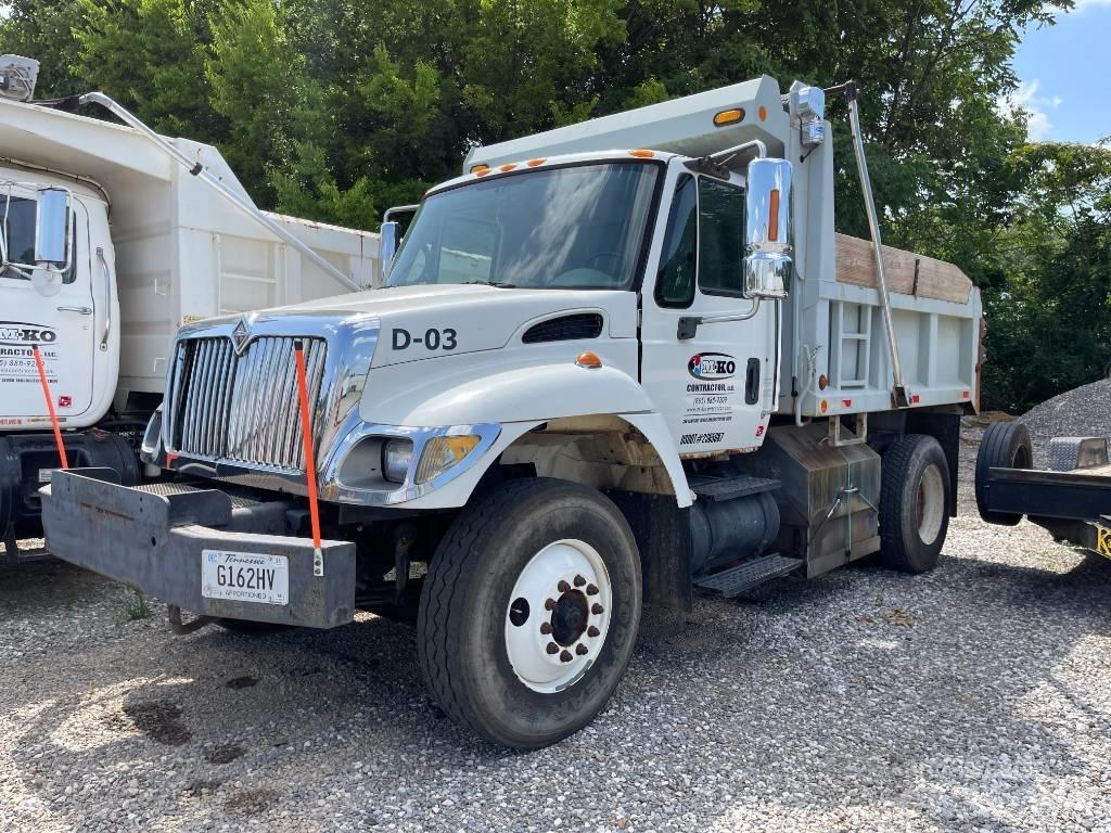 International 7300 Billenő teherautók