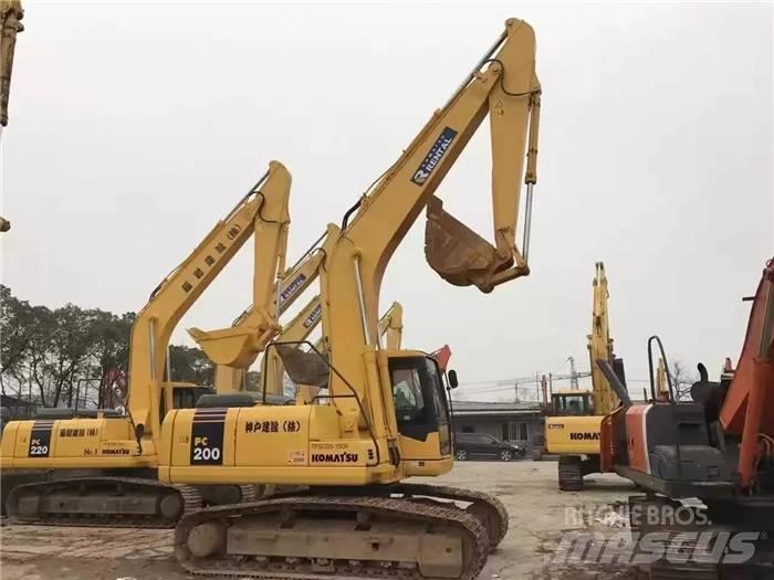 Komatsu PC 200-7 Lánctalpas kotrók