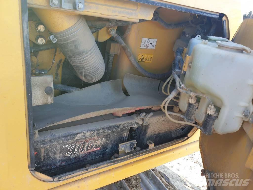 Komatsu D65PXi-18 lánctalpas dózerek