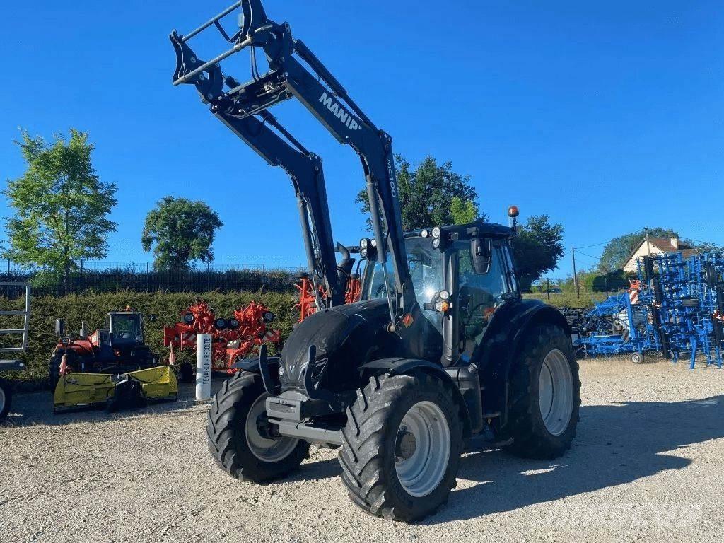 Valtra N134  HiTECH Traktorok