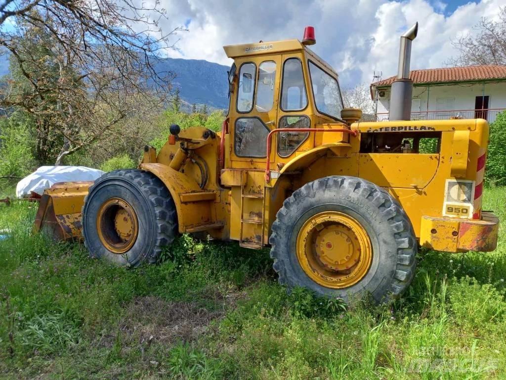 CAT 950 C Gumikerekes homlokrakodók