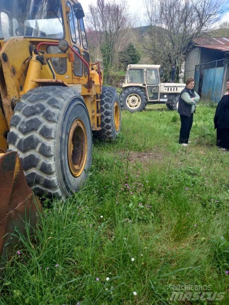CAT 950 C Gumikerekes homlokrakodók