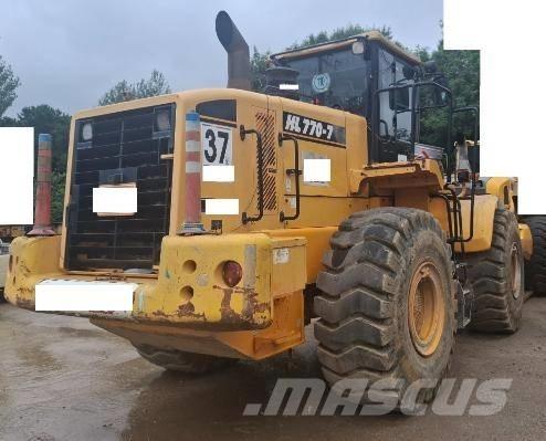 Hyundai HL 770 Gumikerekes homlokrakodók