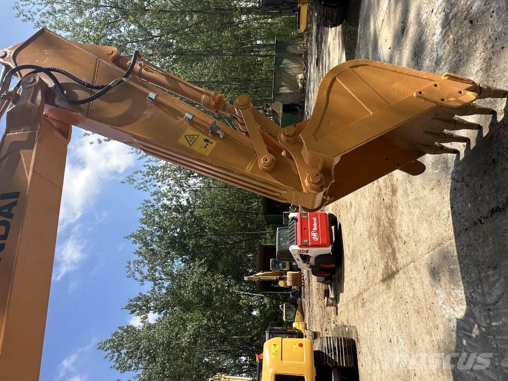 Hyundai R220lc-9s Lánctalpas kotrók