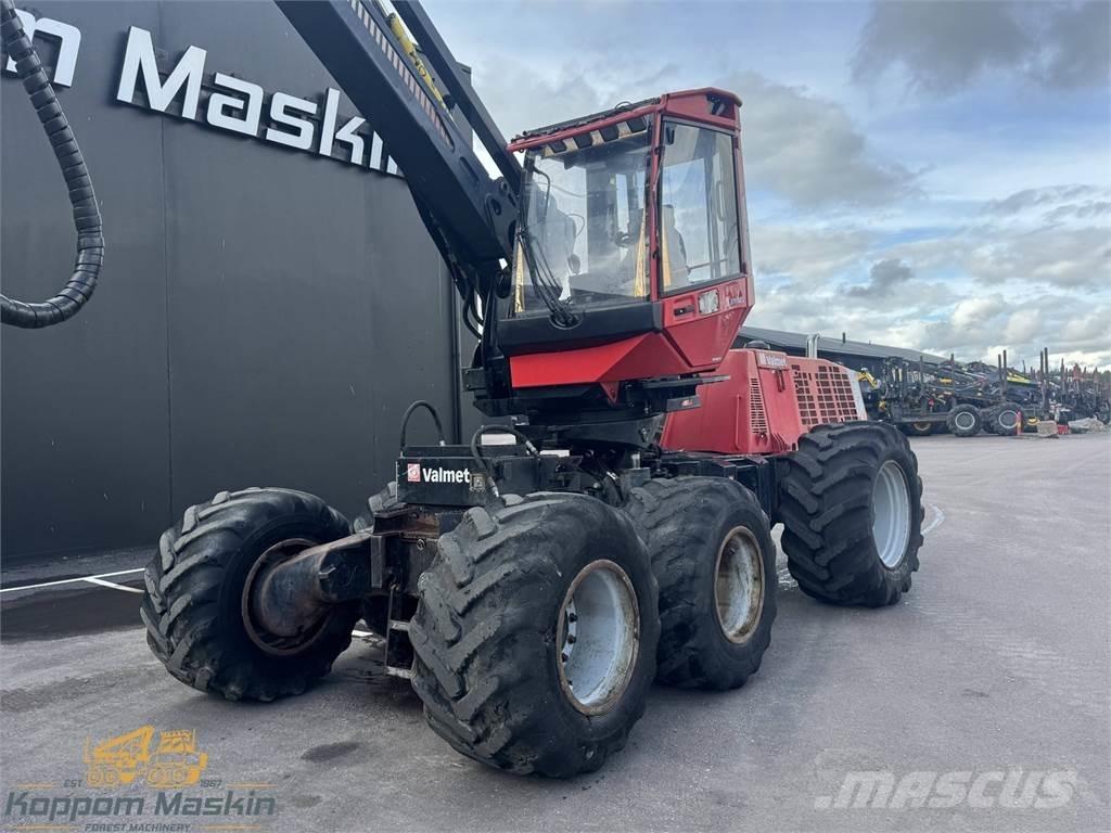 Valmet 931 Betakarítók
