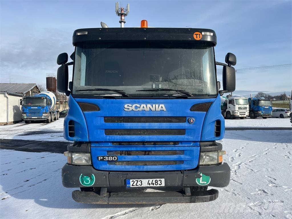 Scania P 380 8X4 Fülkés alváz