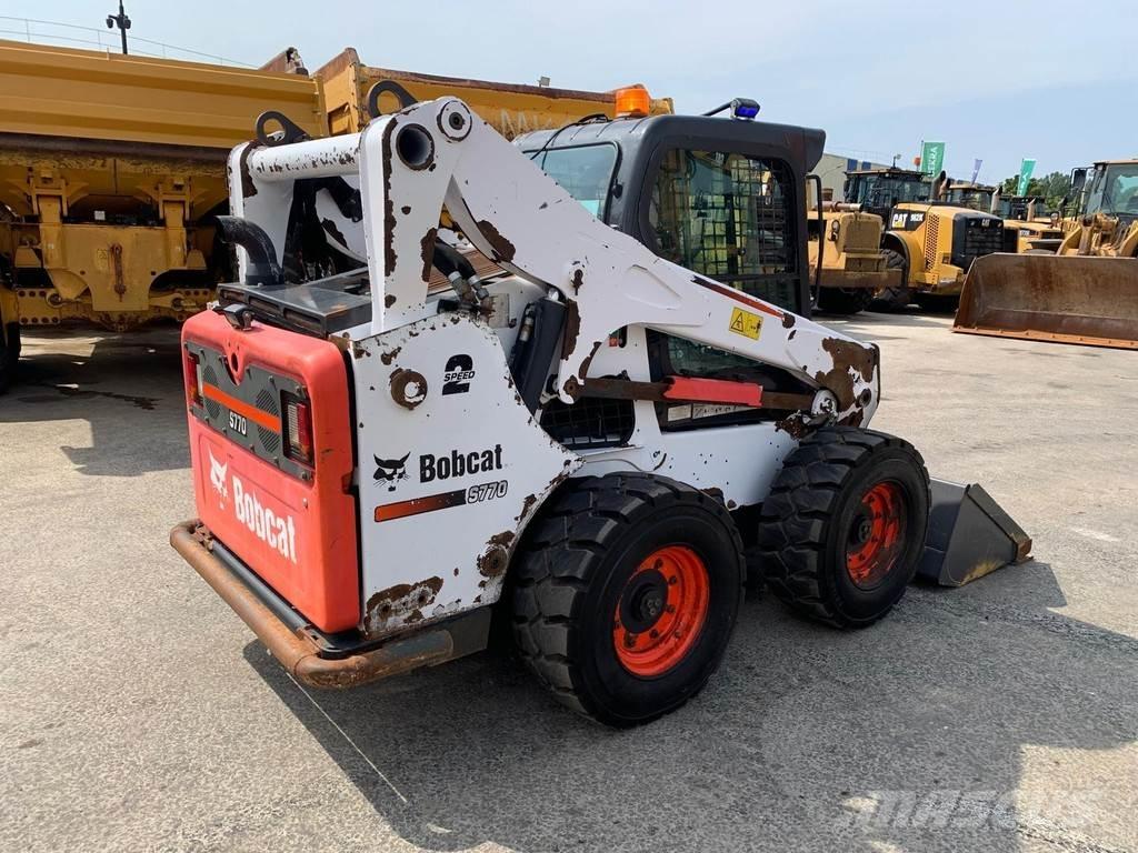 Bobcat S770 NVT Gumikerekes homlokrakodók