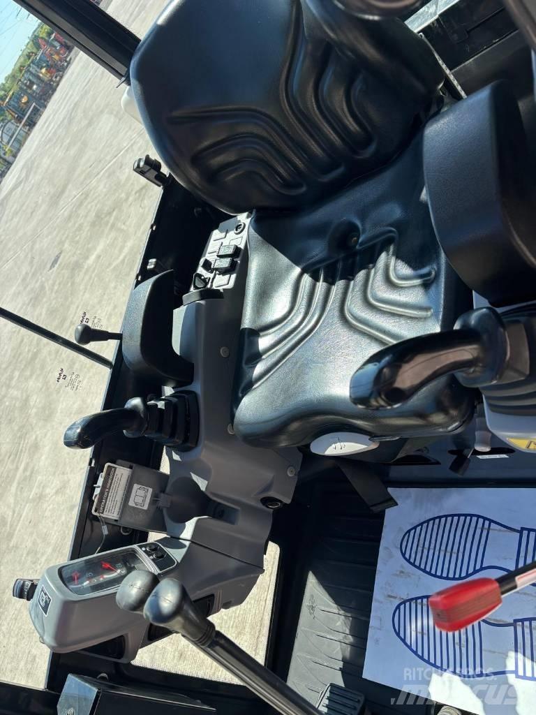 Kubota KX 015-4 Mini kotrók < 7t