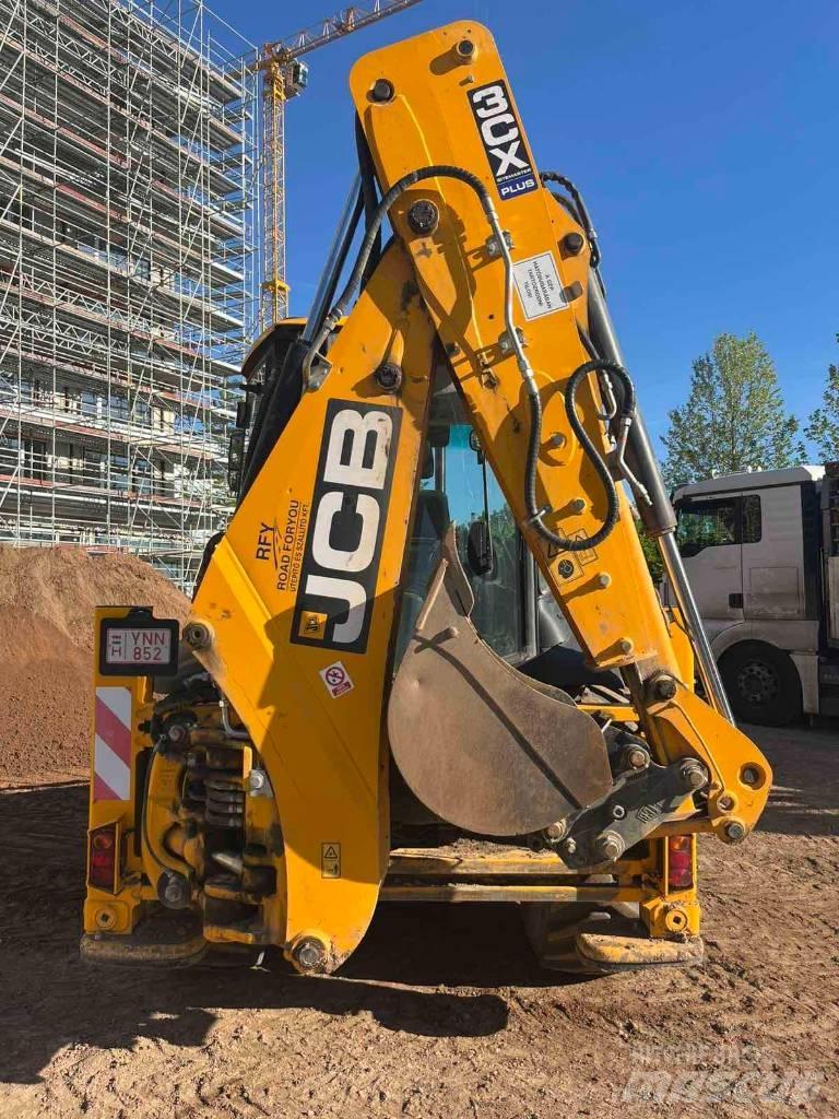 JCB 3 CX Közepes (midi) kotrók 7 t - 12 t