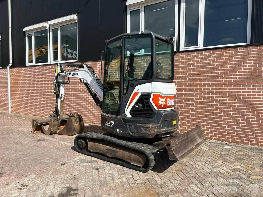 Bobcat E27 Mini kotrók < 7t