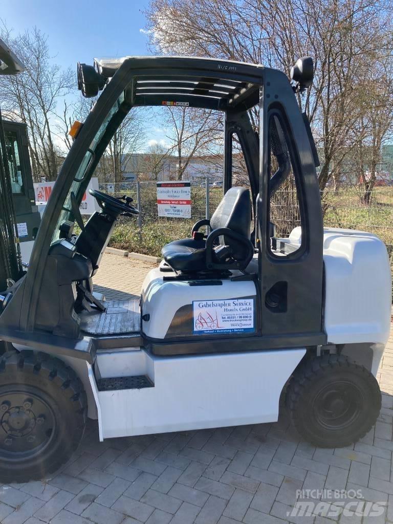 Nissan YG1D2A32Q Dízel targoncák