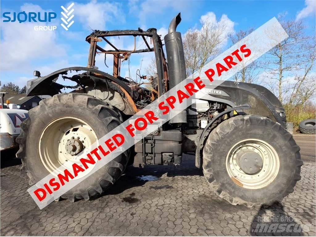 Valtra S374 Traktorok