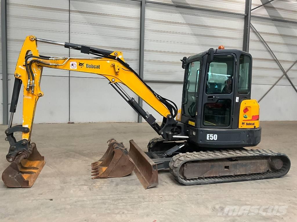 Bobcat E 50 EM Mini kotrók < 7t