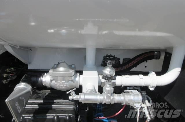 Ford F750 Vízszállító teherautók