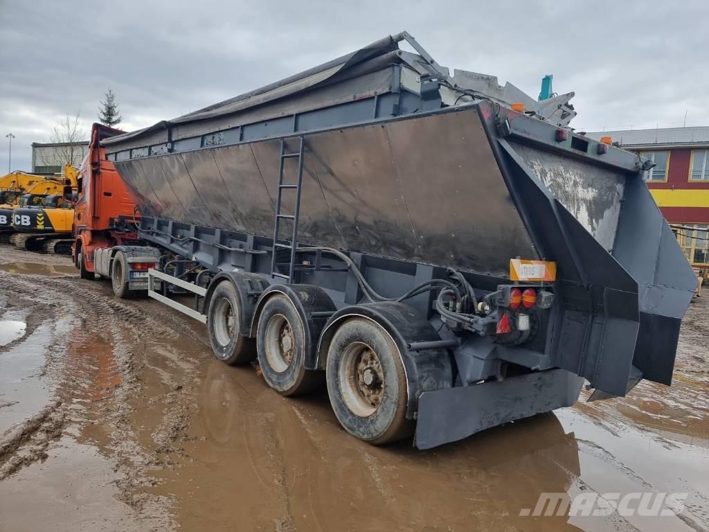 Red River RR-LB827 Dobozos félpótkocsik