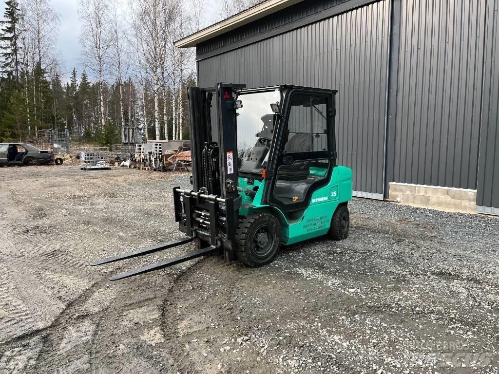 Mitsubishi FD25NT Dízel targoncák