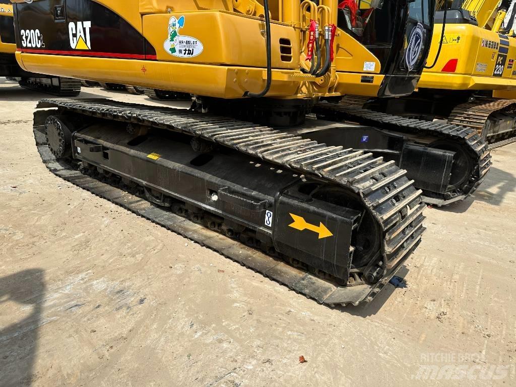 CAT CAT320C Közepes (midi) kotrók 7 t - 12 t