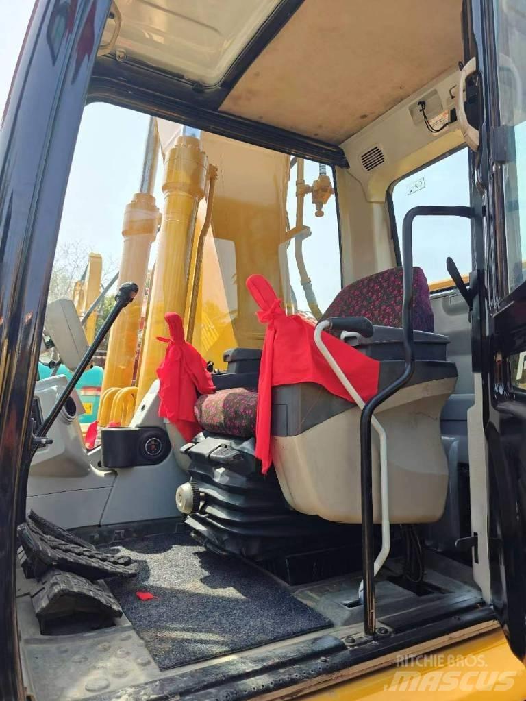 CAT CAT320C Közepes (midi) kotrók 7 t - 12 t